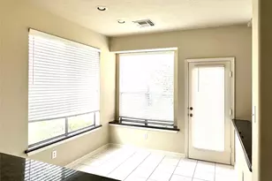 4911 Knights Branch Dr, Sugar Land, TX 77479 - Photo 7