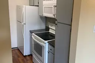 3055 Walnut Bend Ln, Houston, TX 77042 - Photo 7