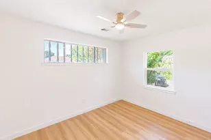 10911 Corona Ln, Houston, TX 77072 - Photo 27