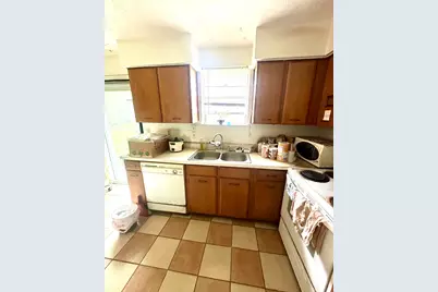 10911 Corona Lane, Houston, TX 77072 - Photo 5