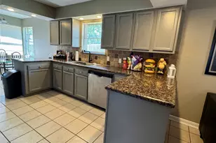 5218 Willowbend Blvd, Houston, TX 77096 - Photo 9