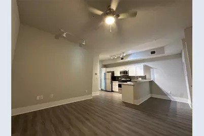 2727 Houston Avenue #307, Houston, TX 77009 - Photo 3