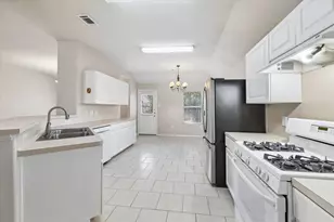 19802 Rocky Shores Dr, Tomball, TX 77375 - Photo 13