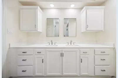 651 Bering Drive #1405, Houston, TX 77057 - Photo 13