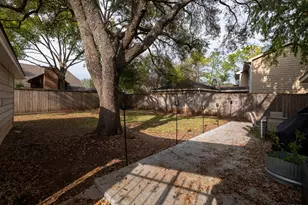 2226 Woodland Springs St, Houston, TX 77077 - Photo 9