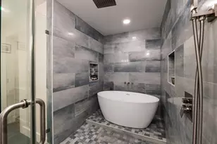 2226 Woodland Springs St, Houston, TX 77077 - Photo 35