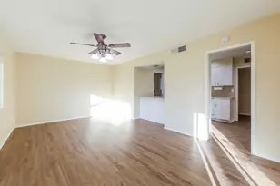 1502 Wavecrest Ln, Houston, TX 77062 - Photo 9