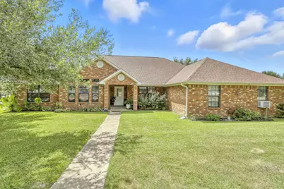 408 Aspen Bend Street, Crockett, TX 75835 - Photo 1