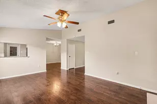 7307 Willow Oak Dr, Baytown, TX 77521 - Photo 5
