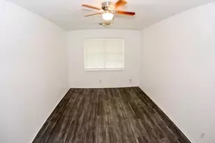 4510 Pecan Park Cir, Houston, TX 77018 - Photo 5