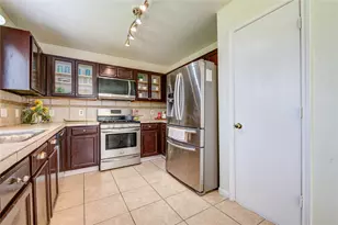 8645 Rinn St, Houston, TX 77078 - Photo 17