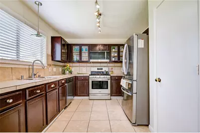 8645 Rinn Street, Houston, TX 77078 - Photo 15