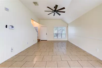 8645 Rinn Street, Houston, TX 77078 - Photo 9