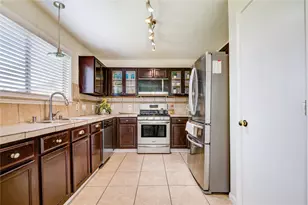 8645 Rinn St, Houston, TX 77078 - Photo 15