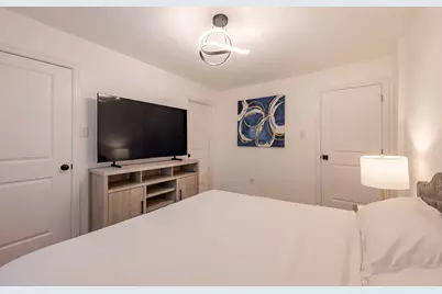 4805 Southwind Street, Houston, TX 77033 - Photo 17