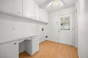 11407 Valley Spring Dr, Houston, TX 77043 - Photo 27