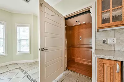 5723 Stewart Avenue, Galveston, TX 77551 - Photo 27
