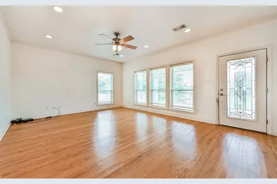 5723 Stewart Avenue, Galveston, TX 77551 - Photo 19