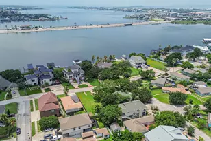 5723 Stewart Ave, Galveston, TX 77551 - Photo 3