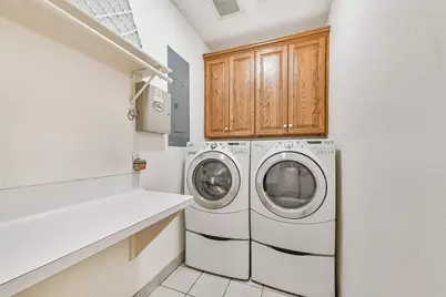 5723 Stewart Avenue, Galveston, TX 77551 - Photo 31