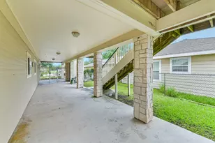 5723 Stewart Ave, Galveston, TX 77551 - Photo 7