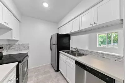 1312 W Adoue Street #7, Alvin, TX 77511 - Photo 1