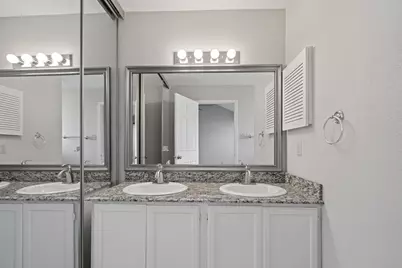 734 Country Place Drive #D, Houston, TX 77079 - Photo 25