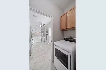 734 Country Place Drive #D, Houston, TX 77079 - Photo 15