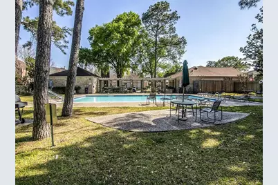734 Country Place Drive #D, Houston, TX 77079 - Photo 37