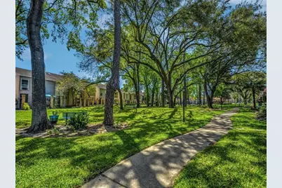734 Country Place Drive #D, Houston, TX 77079 - Photo 35
