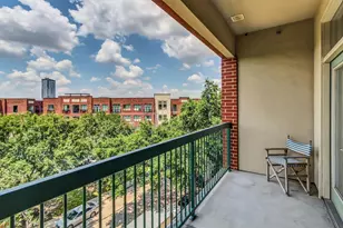 300 St Joseph Pkwy, Houston, TX 77002 - Photo 23