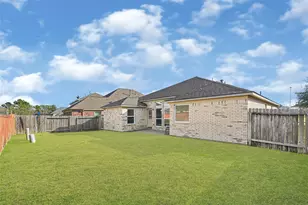 18426 Cypress Lake Village Dr, Cypress, TX 77429 - Photo 5