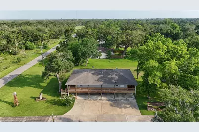 915 Live Oak Drive, Jones Creek, TX 77541 - Photo 33