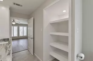 20 Golfview Manor Rd, Huntsville, TX 77340 - Photo 19