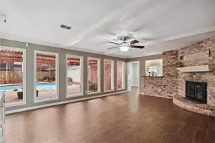 10911 Elmdale Dr, Houston, TX 77070 - Photo 3