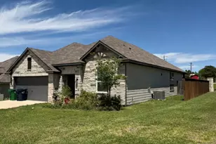 1452 Lk Rdg Dr, Brenham, TX 77833 - Photo 1