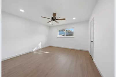 5002 Cedar Creek Drive, Dickinson, TX 77539 - Photo 25