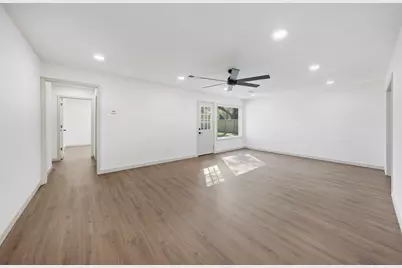 5002 Cedar Creek Drive, Dickinson, TX 77539 - Photo 17