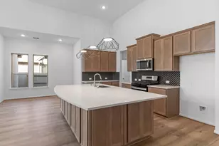 2518 Gleaming Pear Dr, Manvel, TX 77578 - Photo 5