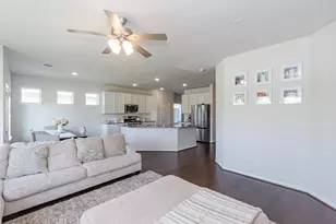 505 Prairie Grass Trl, Clute, TX 77531 - Photo 7