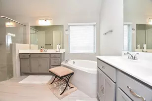 9331 Stablewood Lakes Ln, Tomball, TX 77375 - Photo 11