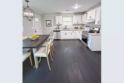 866 N Victory Drive, Houston, TX 77088 - Photo 3