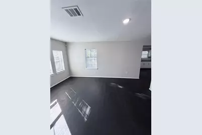 866 N Victory Drive, Houston, TX 77088 - Photo 7