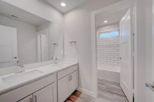 14257 Lake Lodge Dr, Conroe, TX 77384 - Photo 17