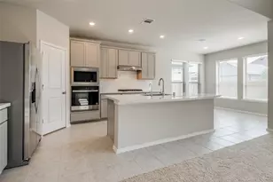 13727 Tranquila Vis Dr, Cypress, TX 77433 - Photo 5