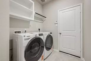 13727 Tranquila Vis Dr, Cypress, TX 77433 - Photo 17