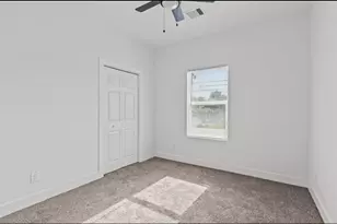 8501 Denby St, Houston, TX 77012 - Photo 3