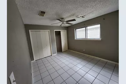6118 Linnhaven Drive, Houston, TX 77072 - Photo 9