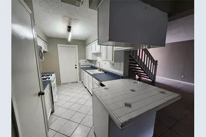 6118 Linnhaven Drive, Houston, TX 77072 - Photo 5