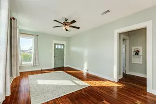 3602 Ave S 1/2, Galveston, TX 77550 - Photo 7